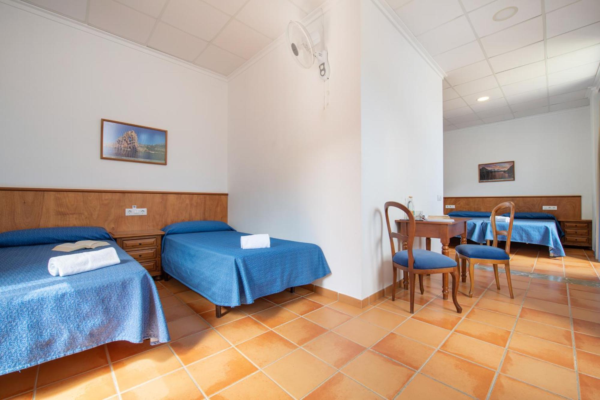 Santuari De Lluc Hotel Room photo